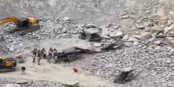 कर्नाटक में बड़ा हादसा, ग्रेनाइट खदान में चट्टान गिरने से मप्र के पांच मजदूरों समेत 7 की मौत
