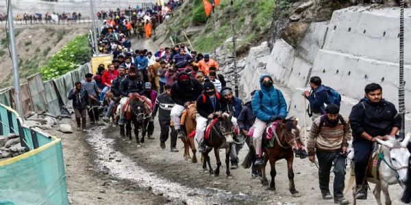 जम्मू से 6,721 अमरनाथ तीर्थयात्रियों का चौथा जत्था रवाना,  87 विदेशी नागरिक भी शामिल