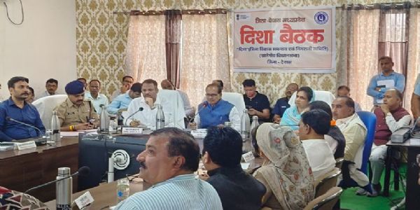 देवास में अगले पांच वर्षों में होगी आधुनिक खेती, खाद की कालाबाजारी पर होगी सख्त कार्रवाई : शिवराज