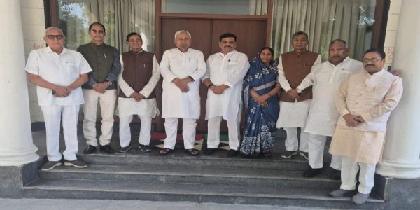 दिल्ली में जदयू सांसदों ने नीतीश कुमार से की मुलाकात,जनहित एवं विकास कार्यों पर हुई विस्तृत चर्चा