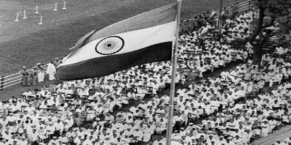 इतिहास के पन्नों में 15 अगस्त : भारत की आजादी, संघर्ष और बलिदान की गौरवगाथा