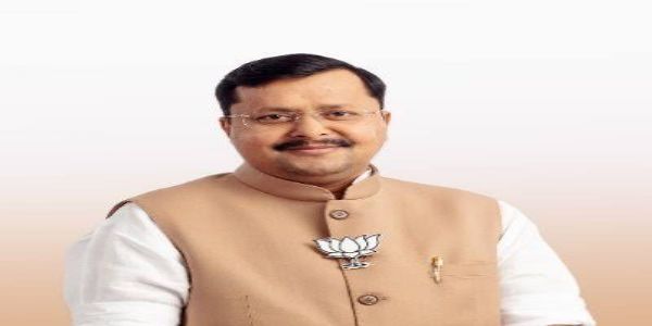 स्वतंत्रता दिवस पर भाजपा  मुख्यालय में ध्वजारोहण, गूंजा वंदे मातरम्