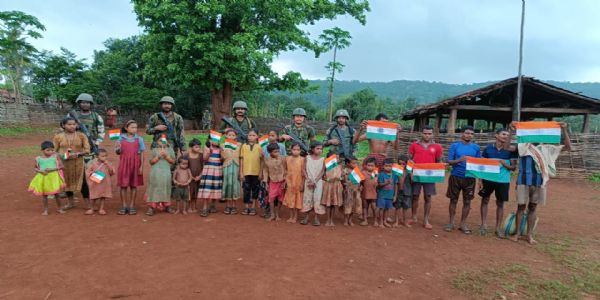 छत्तीसगढ़ के दुर्गम अबूझमाड़ के 9 गांवों में पहली बार लहराया तिरंगा