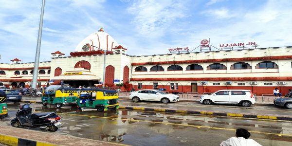 भारतीय रेल ने पेयजल व्यवस्था में सुधार के दिए निर्देश