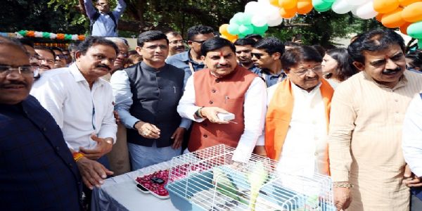मध्य प्रदेश के इंदौर में देश के पहले वर्चुअल चिड़ियाघर का लोकार्पण