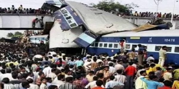 इतिहास के पन्नों में 20 अगस्त : फिरोजाबाद रेल हादसा, जिसमें मारे गए 250 से ज्यादा यात्री