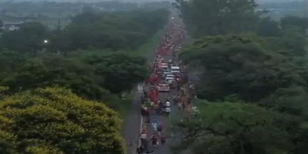 मध्य प्रदेश के सीहोर में उमड़ा आस्था का जनसैलाब, 11 किमी लंबी कांवड़ यात्रा में गूंजे हर-हर महादेव के जयकारे