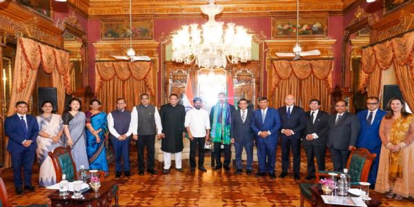 हैदराबाद की विरासत और शहरी विकास पर रेवंत रेड्डी ने प्रिंस आगा खान से की चर्चा