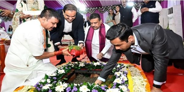कोलकाता में गौतम अडानी ने सीएम संग मिलकर किया 'अडानी आरोग्य मंदिर' का शिलान्यास
