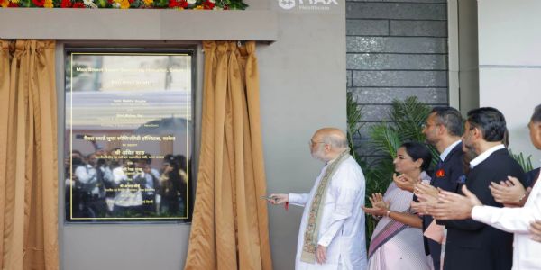 अमित शाह ने साकेत में मैक्स स्मार्ट सुपर स्पेशयलिटी अस्पताल का किया उद्घाटन