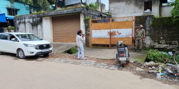 रांची के कोकर समेत सात ठिकानों पर ईडी की छापेमारी, तृणमूल सांसद नदीमुल हक से जुड़ा मामला